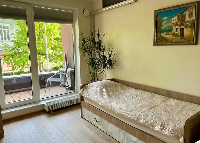 Next To Old Town, Free Underground Parking, Peaceful Location *